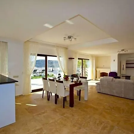 וילה Sleeps 14 Pool Air Con Wifi