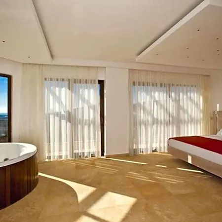וילה Sleeps 14 Pool Air Con Wifi