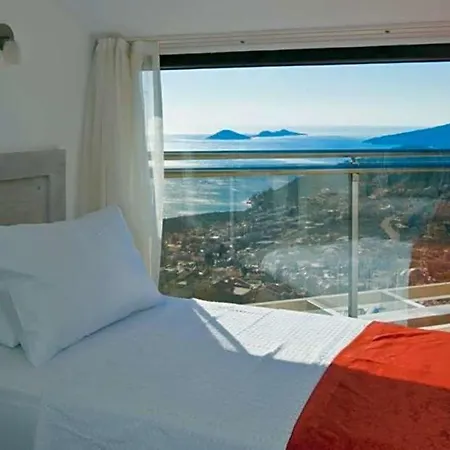 Sleeps 14 Pool Air Con Wifi וילה